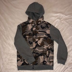 Youth Boys XL Camouflage Sweatshirt Jacket